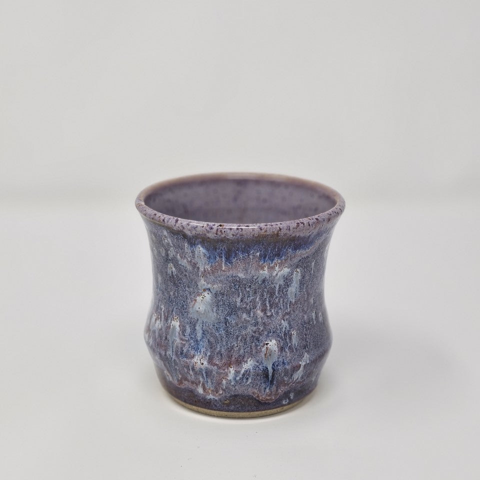 Curved Cup